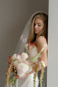 A Modern North Vancouver Wedding at Polygon Gallery