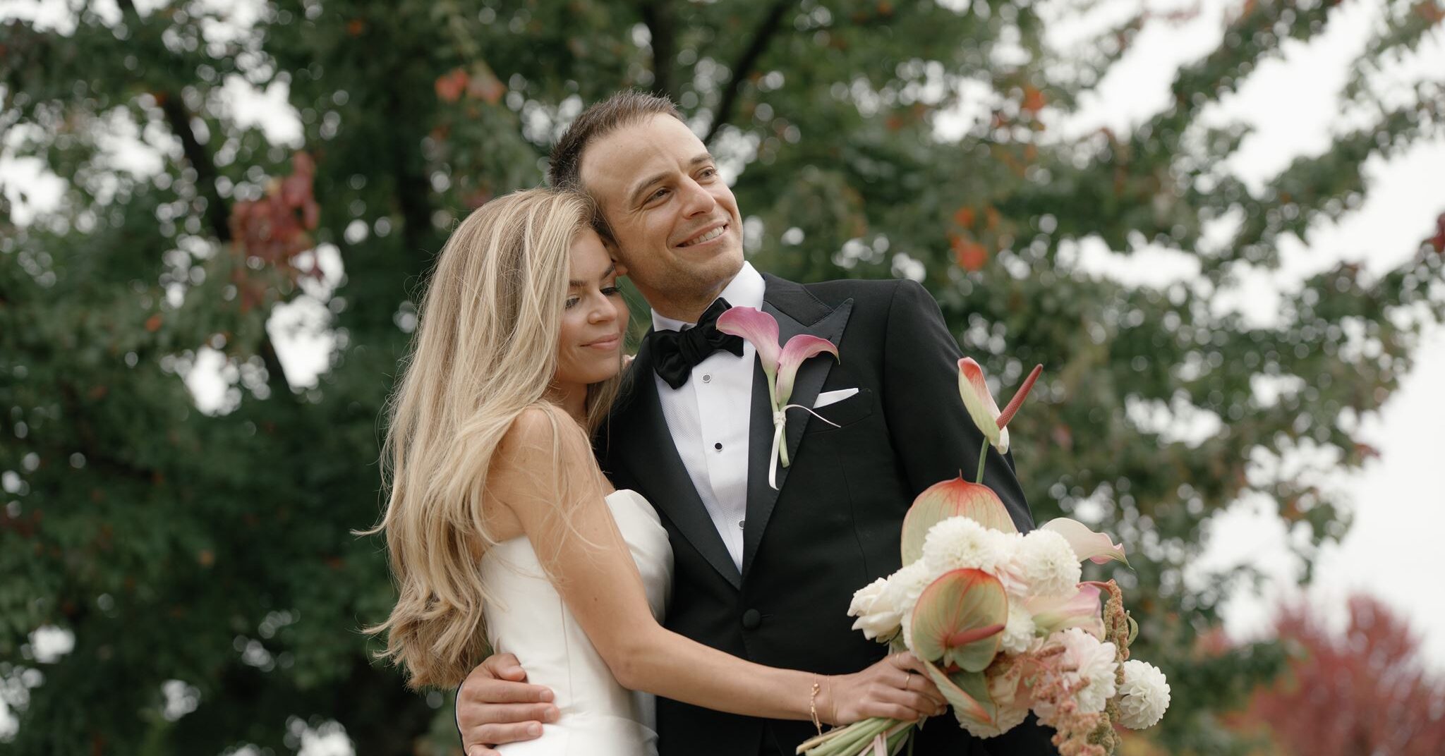 A Modern North Vancouver Wedding at Polygon Gallery