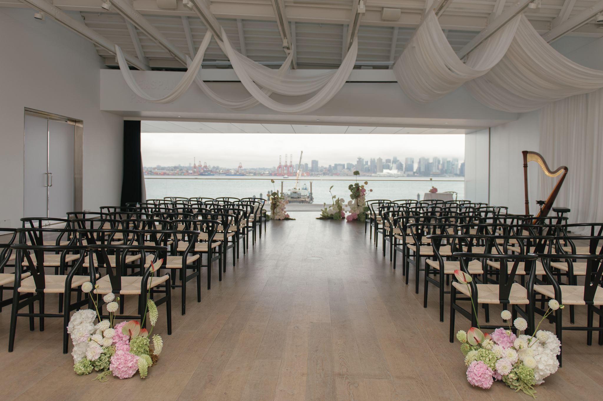 A Modern North Vancouver Wedding at Polygon Gallery